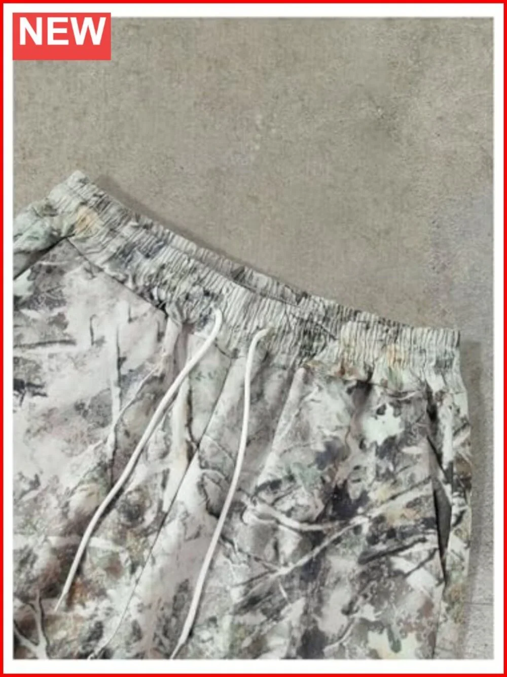 Elastic Waist Camo Baggy Cargo Pants with Drawstring